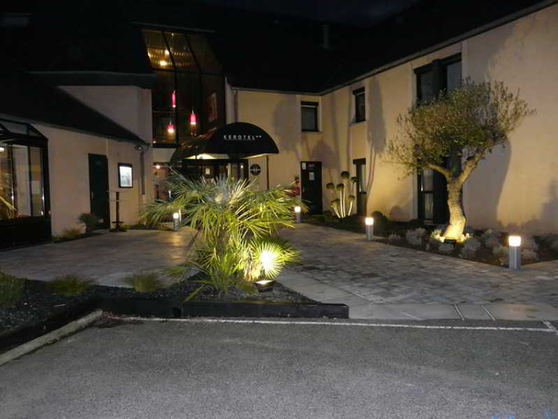 Brit Hotel Le Kerotel Lorient Buitenkant foto
