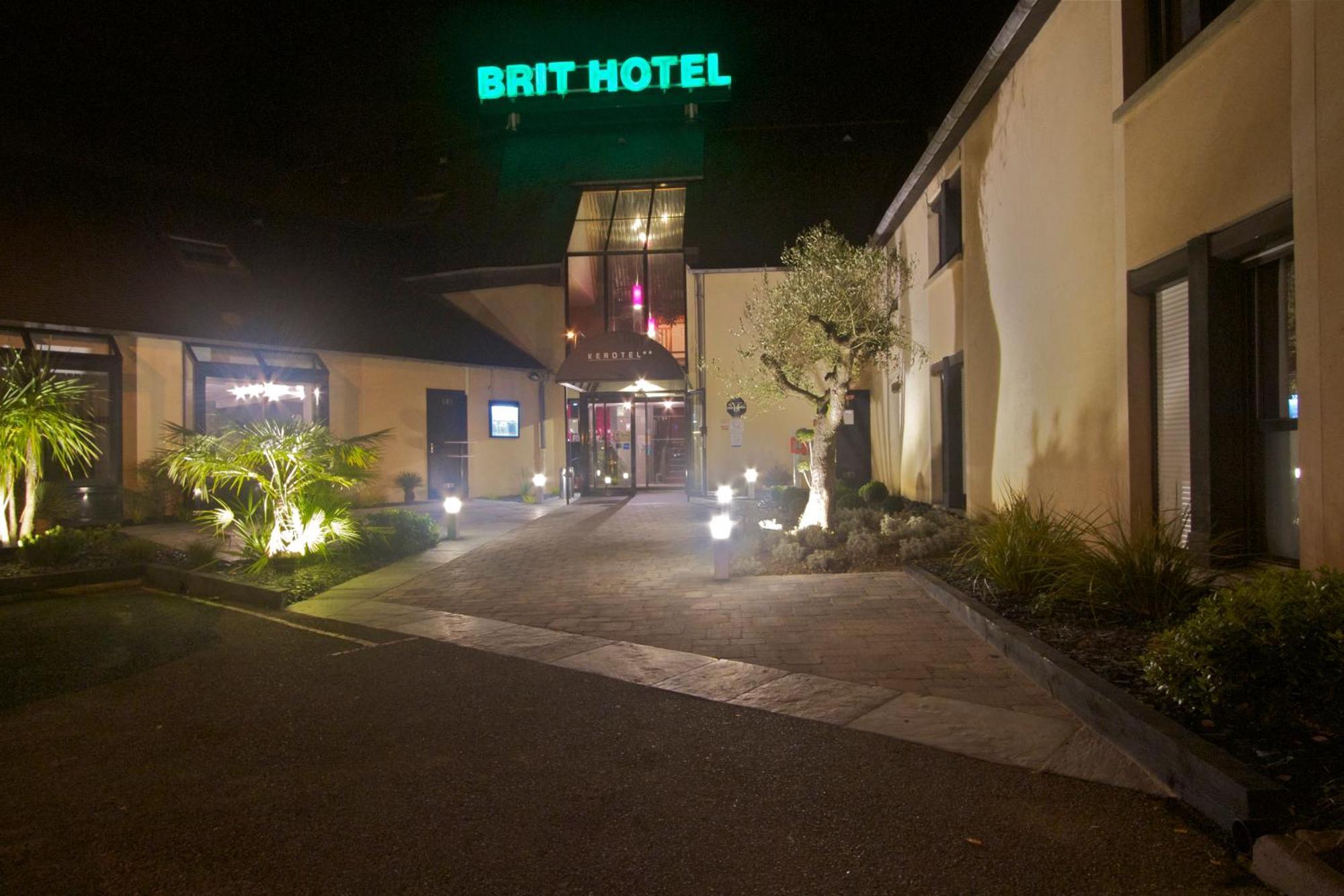 Brit Hotel Le Kerotel Lorient Buitenkant foto