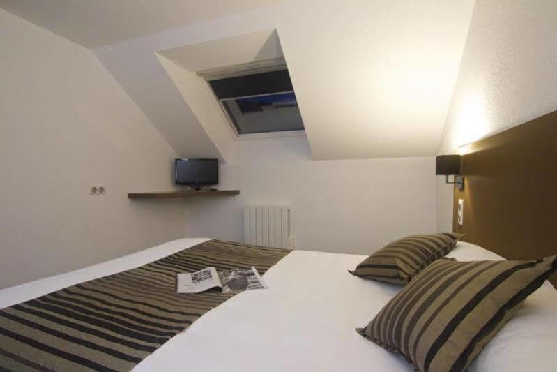 Brit Hotel Le Kerotel Lorient Buitenkant foto